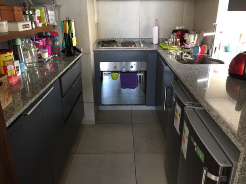 Vende Dep. Reñaca Norte 81 M2. 3 D.2b. 3° Piso Uf 6.100