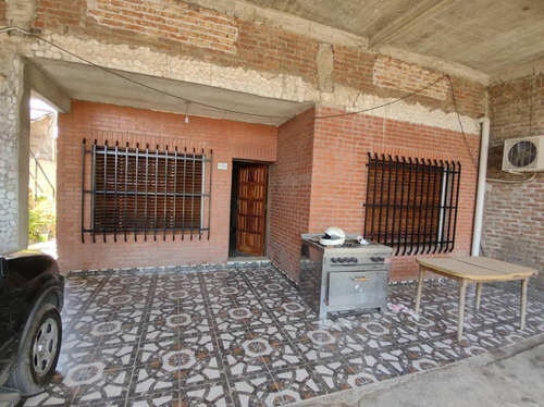 Imagen 3 de 24 de Casa - Gregorio De Laferrere