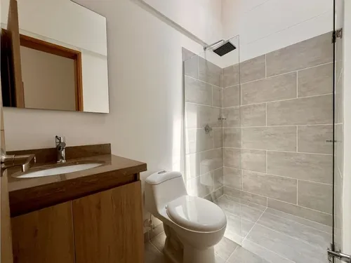 Casa Duplex En Arriendo En Unidad Abierta, A 2 Cuadras Del Parque De San Antonio