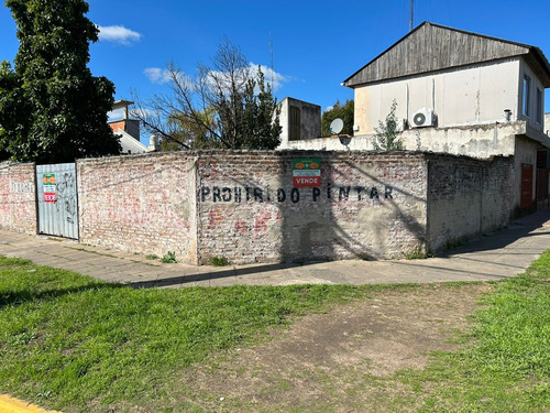Lote Esquina A Mts De Estacion Tren Y Calle Villegas