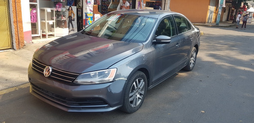 Volkswagen Jetta 2.5 Trendline Mt