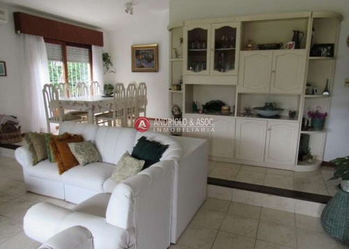 Casa Muy Comoda A 700 Metros Del Mar- Ref: 5456