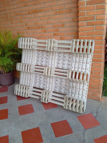 Estiba Plástica Blanca (Usado)
