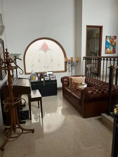 Casa En Venta En El Poblado. Cod V12459