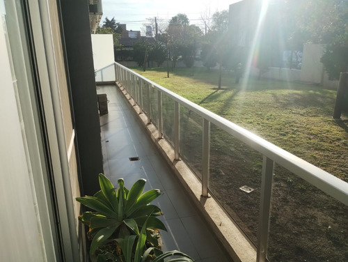 Venta Departamento En Opera Luxury De 2 Dormitorios (pb).