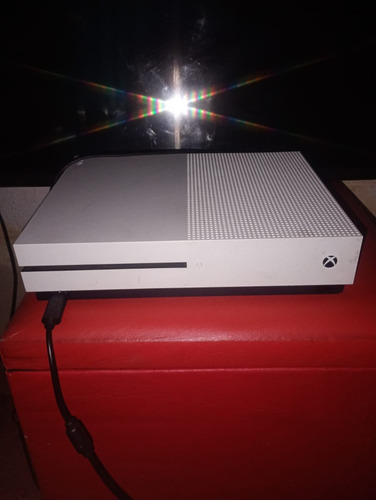 Xbox One S Em Ótimo Estado 1300