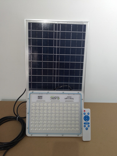 Reflector Led Solar 200w Con Panel Classic Lux