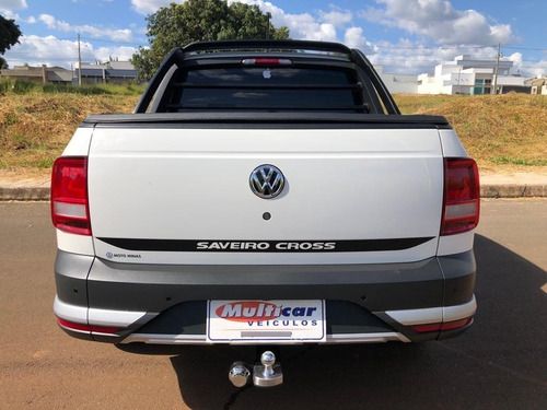 Imagem 10 de 11 de Volkswagen Saveiro Cross Cd