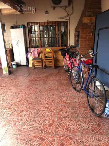 Casa 4 Ambientes En Venta En Villa Domínico