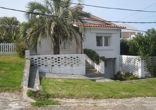 Casas En Alquiler Temporario 3 Dormitorios La Barra Punta Del Este - Dl1204