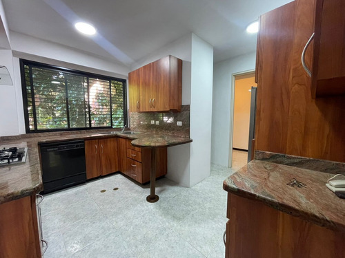 Alquilo Apartamento Campo Alegre, 150 Mts2, 3h+s/3b/2p Cag