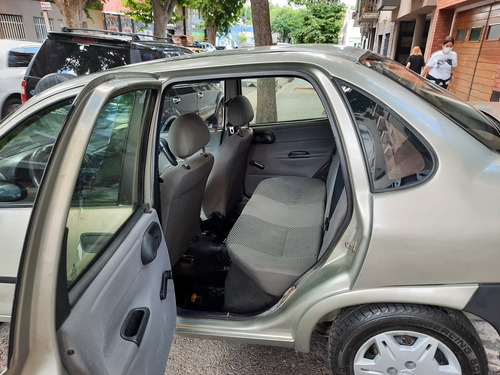 Chevrolet Classic 1.4 Base