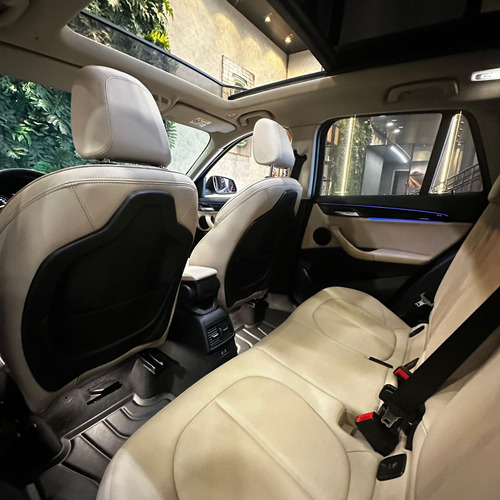 BMW X1 SDRIVE 20i X-Line 2.0 TB Active Flex