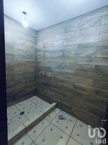 Venta Casa 5 Ambientes Yerbabuena