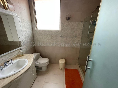 Se Vende Casa En Santa Paula Mls #23-2728