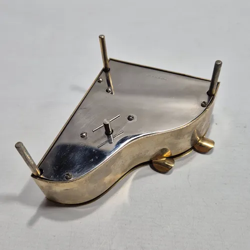 Antigua Caja Musical Piano Bronce Funciona Cenicer Mag 66059 (Usado)