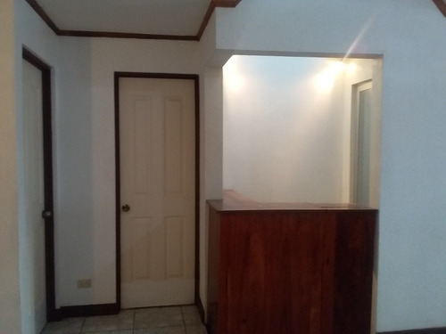 Imagen 5 de 14 de Alquilo Casa En Residencial Real Sta María, Heredia