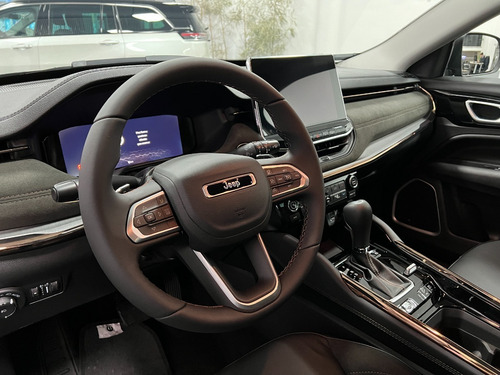 Imagen 9 de 13 de Nueva Jeep Commander 2.0 Tdi At9 4x4 7 Asientos Sport Cars