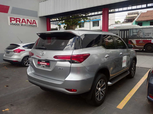Imagen 14 de 15 de Toyota Sw4 4x4 Srx 2.8 Tdi At 7a 2017