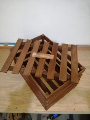 Huacal De Madera Con Tapa Acabado Fino Color Nogal