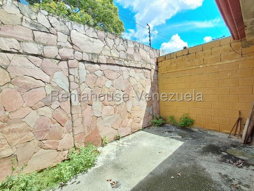 ¡descubre El Hogar De Tus Sueños En Cabudare! Imagina Vivir En Una Hermosa Casa De 2 Plantas, Situada En Un Urbanismo Tranquilo Y Seguro, Donde La Naturaleza Te Abraza Cada Día. Tu Nuevo Hogar Te Espe