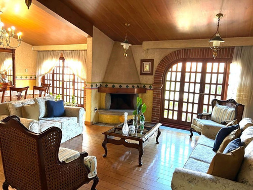 Casa En Venta De Una Planta En Bosques De Echegaray, Naucalpan De Juárez