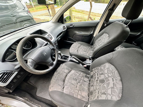 Peugeot 207 Passion 1.4 Xr 10 Anos Flex 4p