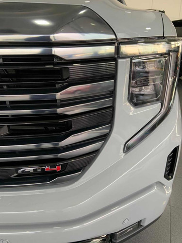 GMC Sierra AT4