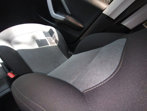 Imagen 9 de 25 de Peugeot 208 Allure 1.6 Modelo 2015 126.000 Kms