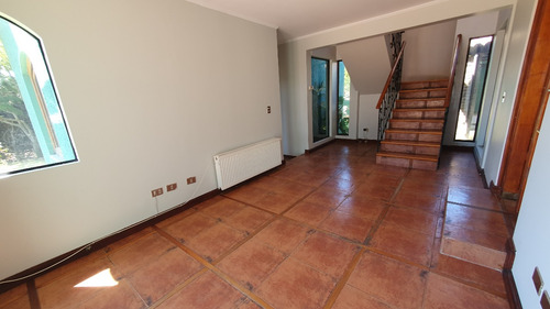 Vendo Hermosa Casa Sector Mauco Salida Rotonda De Concón.