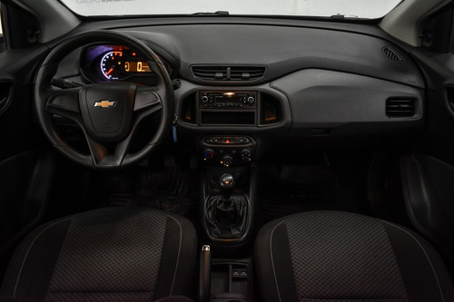 Imagen 8 de 15 de Chevrolet Onix 1.4 Joy Plus 2020 La Plata 041