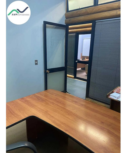 Arriendo Amplia Casa Oficina En Barrio Italia (174396)