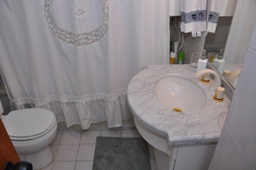 Venta De Apartamento 2 Dormitorios, En Playa Brava