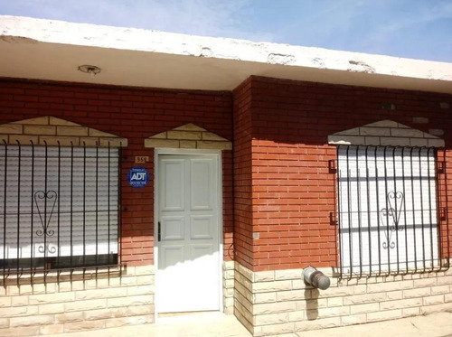 Casa Chalet  En Venta En Sourigues, Berazategui, G.b.a. Zona Sur