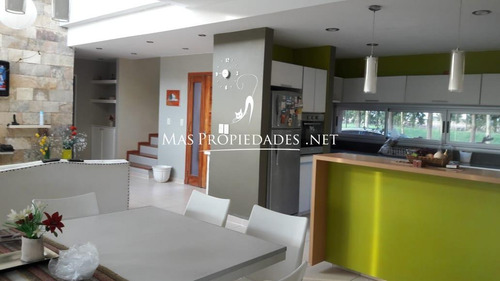 Casa En Alquiler Anual En Barrio Malibu Canning