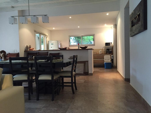 Vendo Send 2 Lote 130- Costa Esmeralda 5 Ambientes 3 Baños
