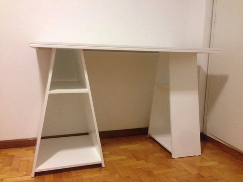 Imagen 3 de 5 de Escritorio Minimalista 120 Mts Laqueado Estantes Caballetes