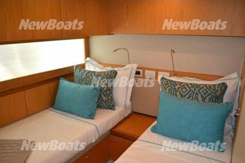 Ferretti 700 2013 / Ñ Princess Azimut Intermarine Phantom