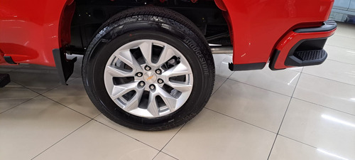 Chevrolet Silverado 5.3 V8 Custom Doble Cabina 4X4 At