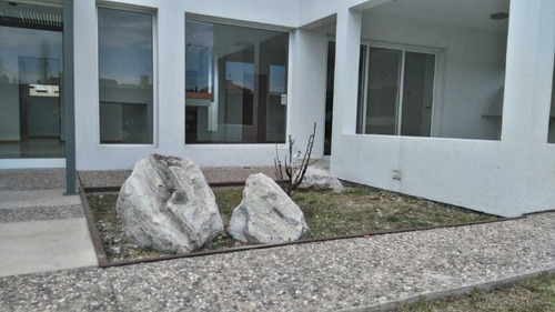 Imagen 11 de 18 de Valle Escondido - Excelente Casa Nueva En El Prado