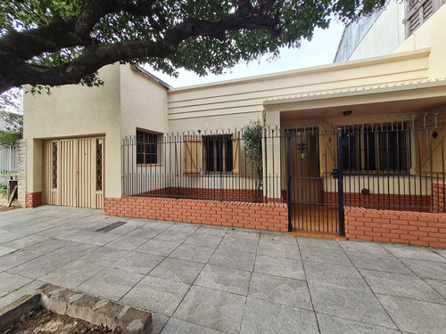 Impecable Casa En Venta En Planta Baja