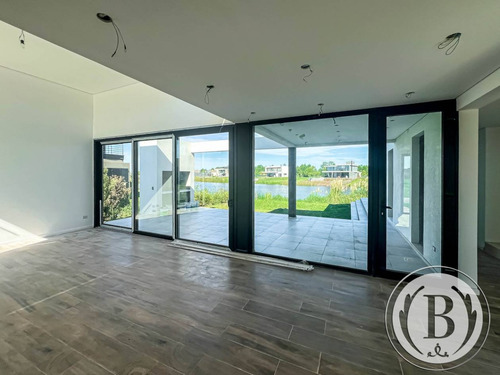 Bustamante Prop El Naudir 12254 Casa Venta A Estrenar Escobar