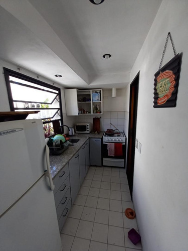 Imagen 4 de 12 de Lindo Departamento Al Frente (tipo Casa)