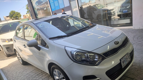 Imagen 3 de 11 de Kia Rio 2017 1.6 Ex Hatchback Mt
