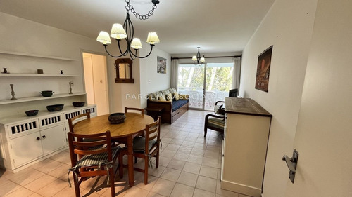 Imagen 6 de 12 de Venta Apartamento De 3 Dormitorios En Playa Mansa Con Garage