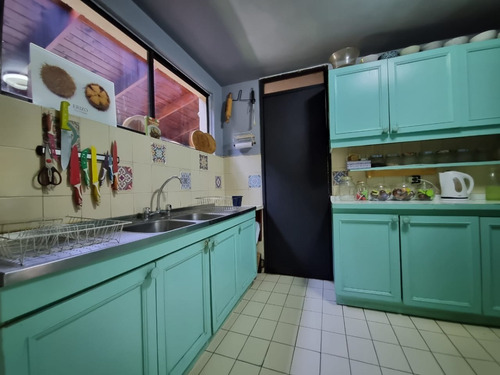 Vendo Casa Estoril 3d/2b+p.servicio Ubicación Full Conectada