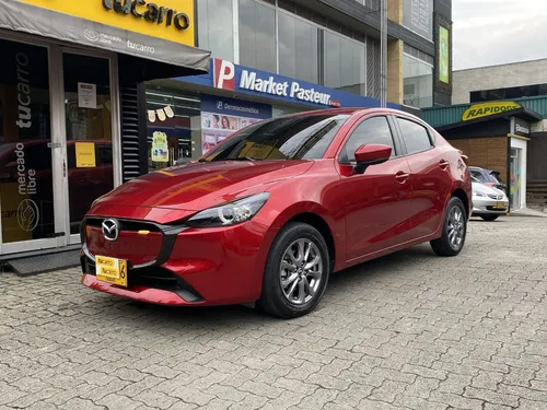 Mazda 2 1.5 Touring At 4x2 2025