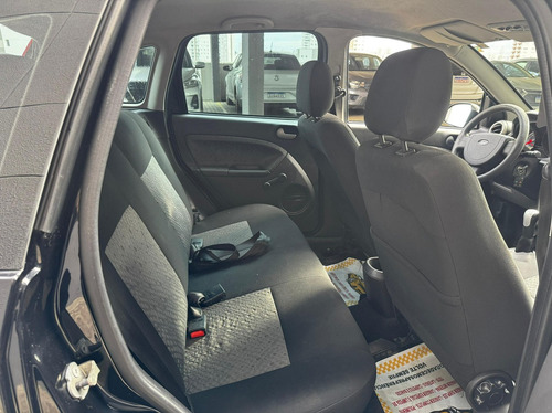 Ford Fiesta 1.6 MPI HATCH 8V