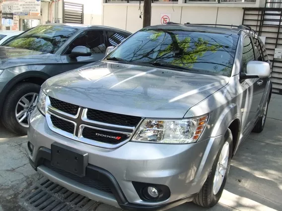 Dodge Journey 2.4 Sxt 7 Pasajeros Lujo At