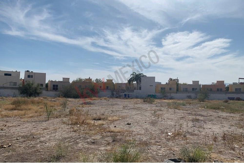 Terreno En Venta Sobre Calzada Gómez Morín Y Av De Los Metales Frente A Línea Verde Ideal Para...